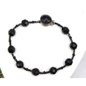Vintage Black Beaded Bracelet With Faceted Glass Beads & Stone Clasp